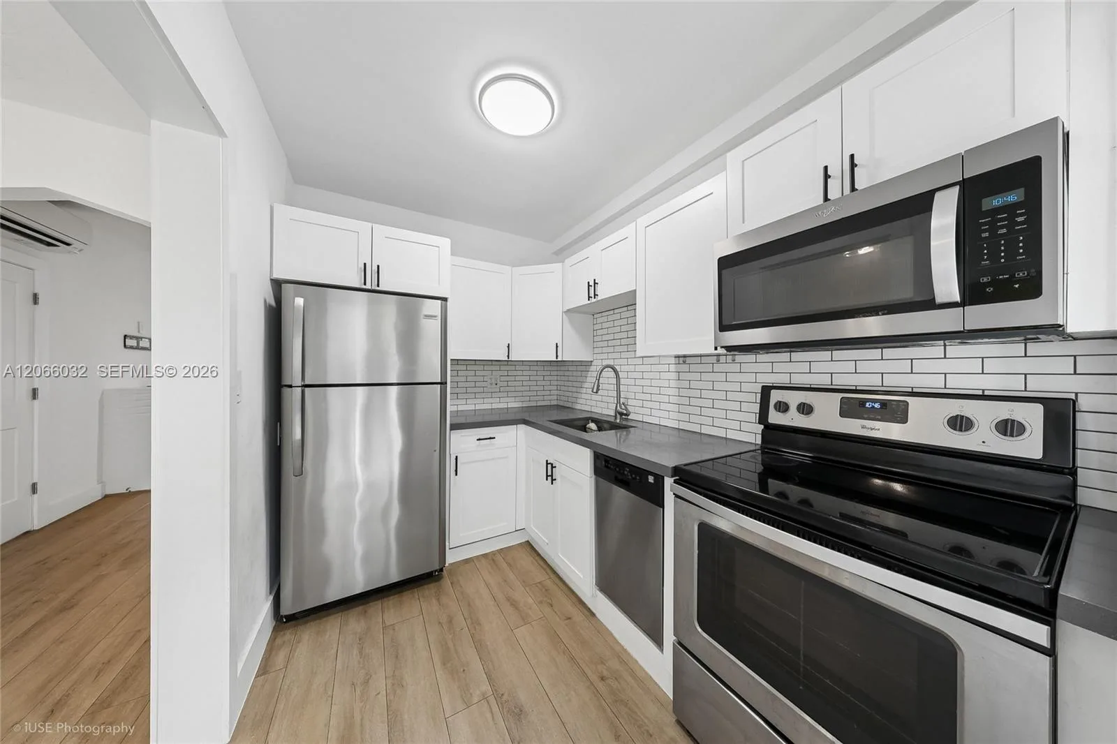 400 Alcazar Ave, Coral Gables, FL 33134 photo 2