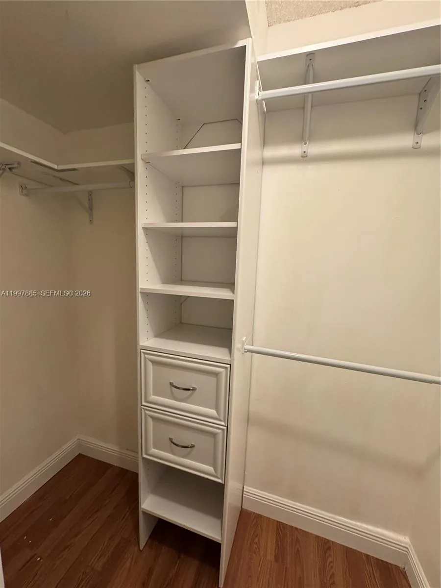 2935 NE 163rd St # 4T, North Miami Beach, FL 33160 photo 2