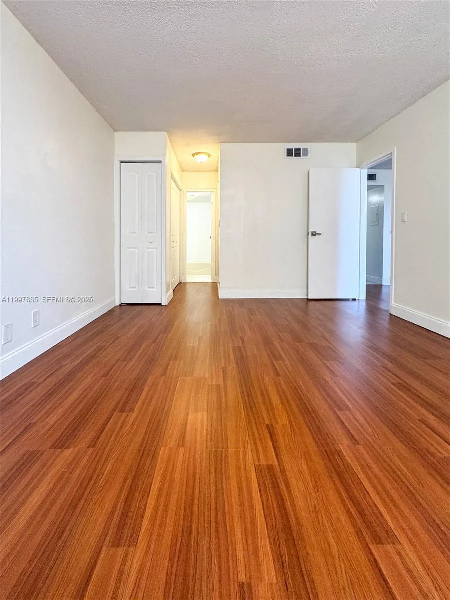 2935 NE 163rd St # 4T, North Miami Beach, FL 33160 photo 6