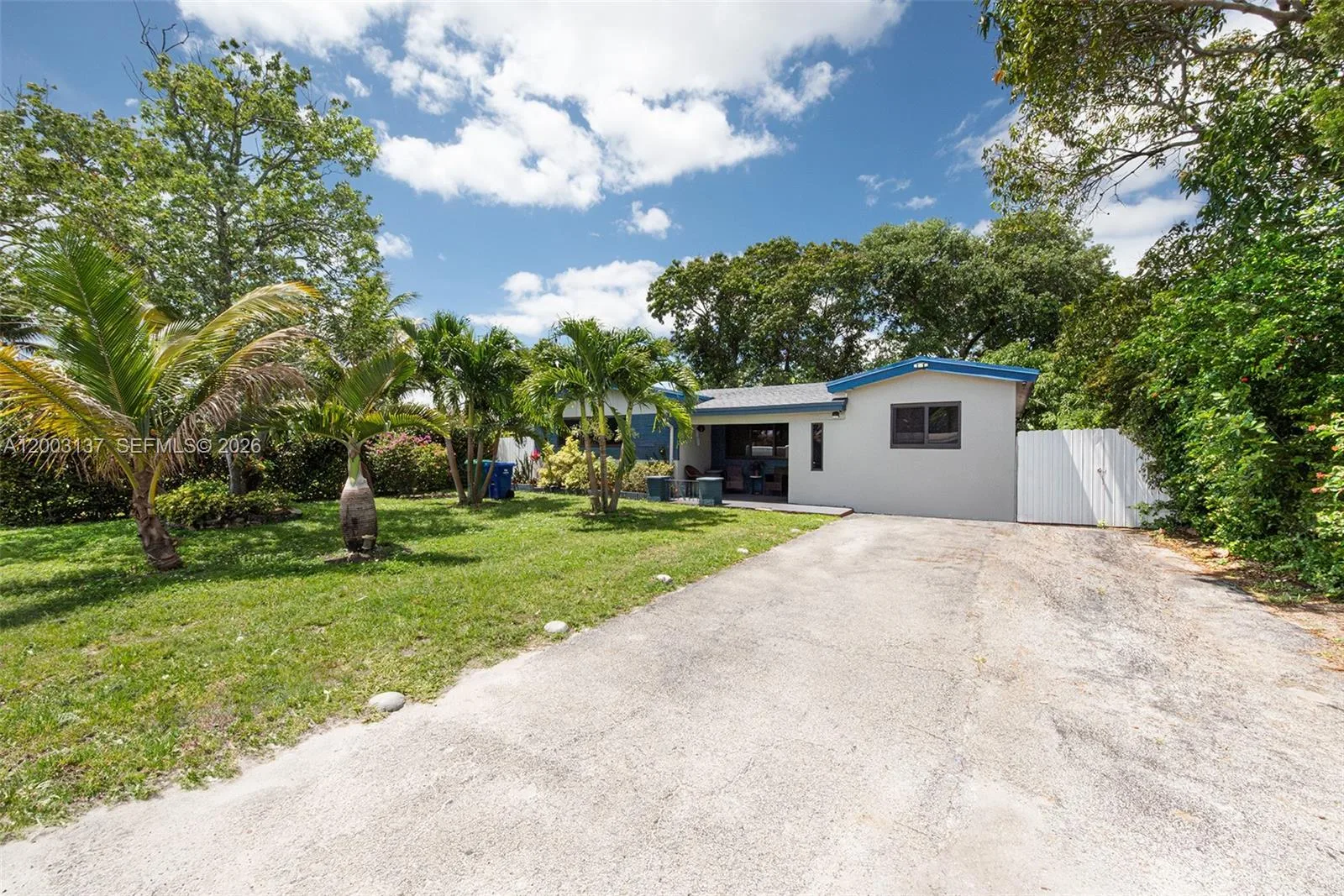 2630 Everglades Dr, Miramar, FL 33023