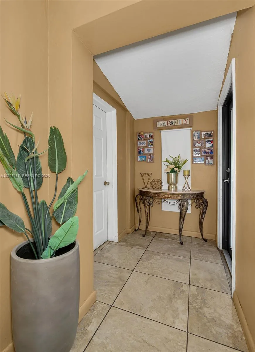 2630 Everglades Dr, Miramar, FL 33023 — zdjęcie 4