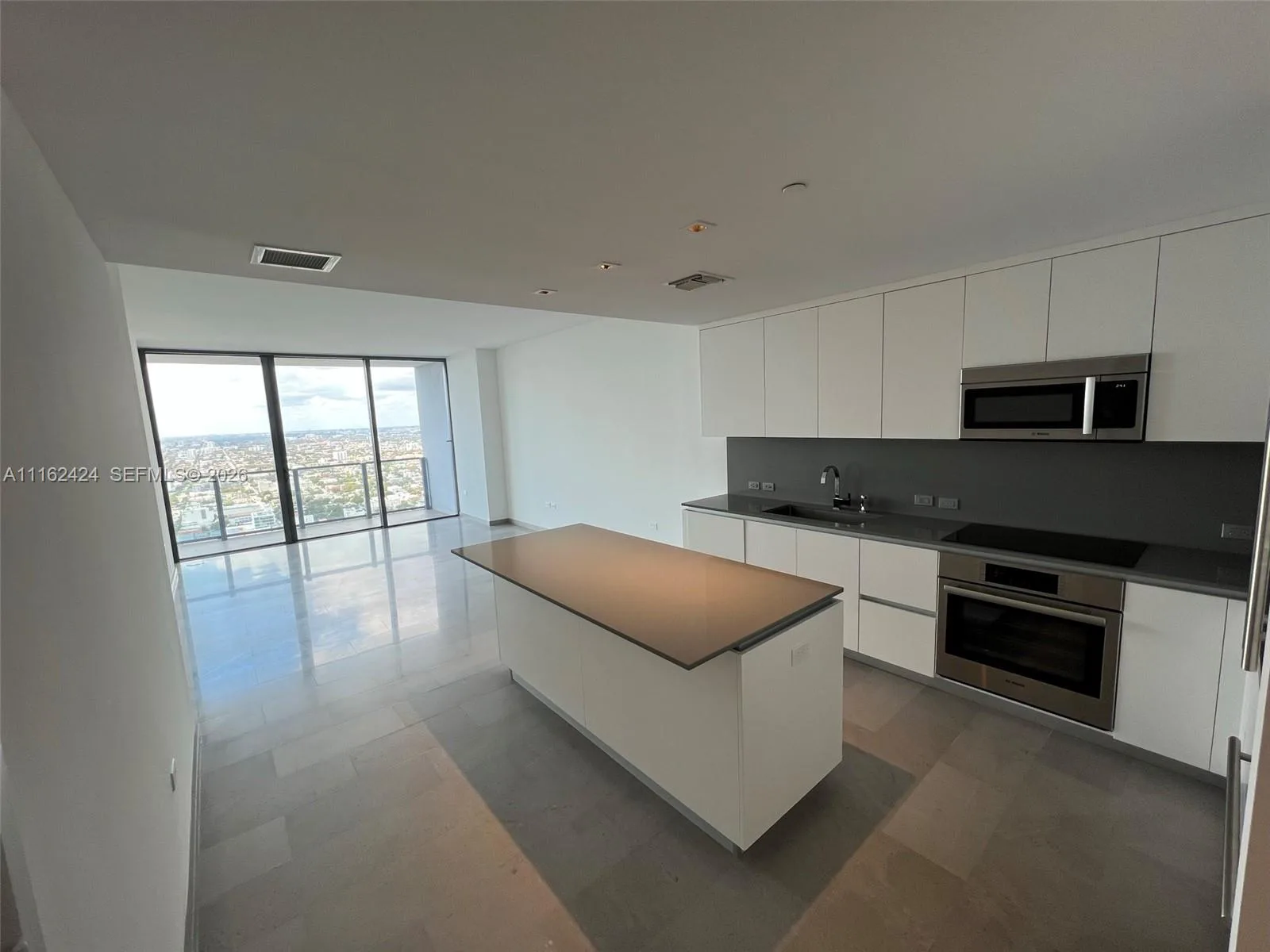 RISE Brickell – photo 10