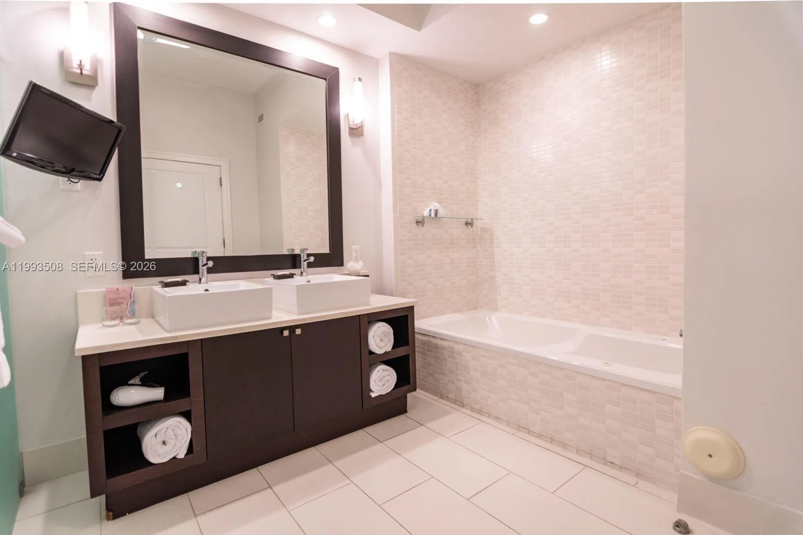 5300 NW 87th Ave # 404, Doral, FL 33178 photo 12