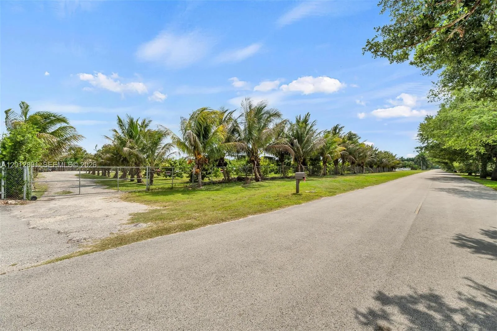 104 SW st, Miami, FL 33196 photo 9