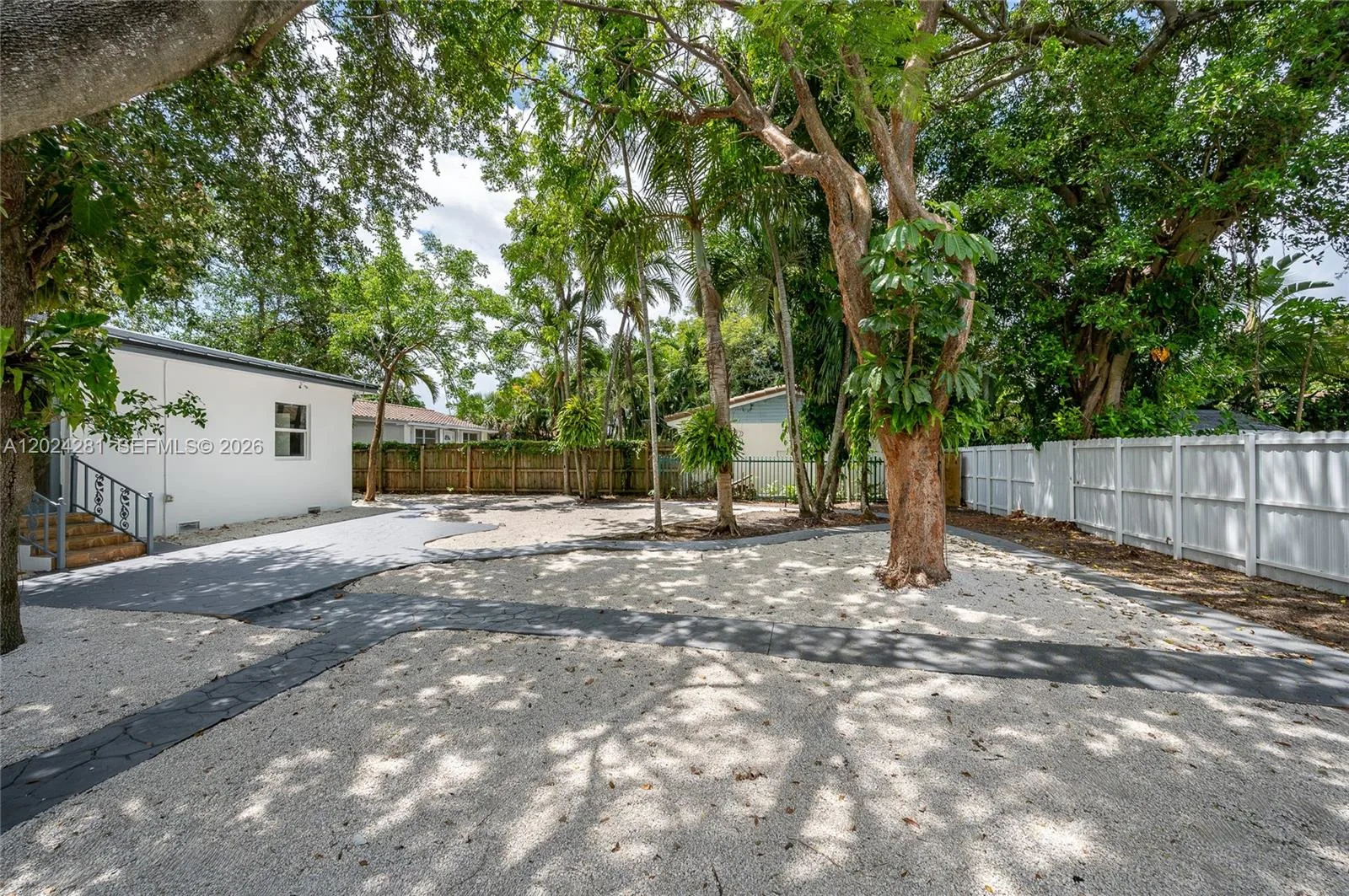 264 Navajo St, Miami Springs, FL 33166 photo 10