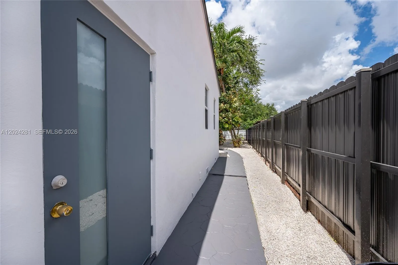 264 Navajo St, Miami Springs, FL 33166 photo 6