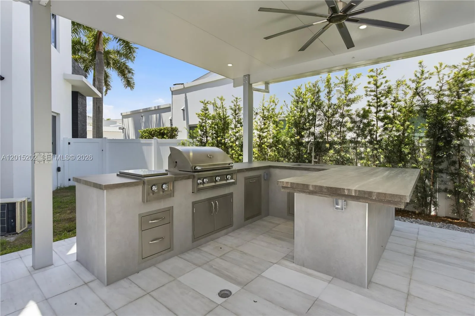 8221 NW 34th Dr, Doral, FL 33122 photo 5