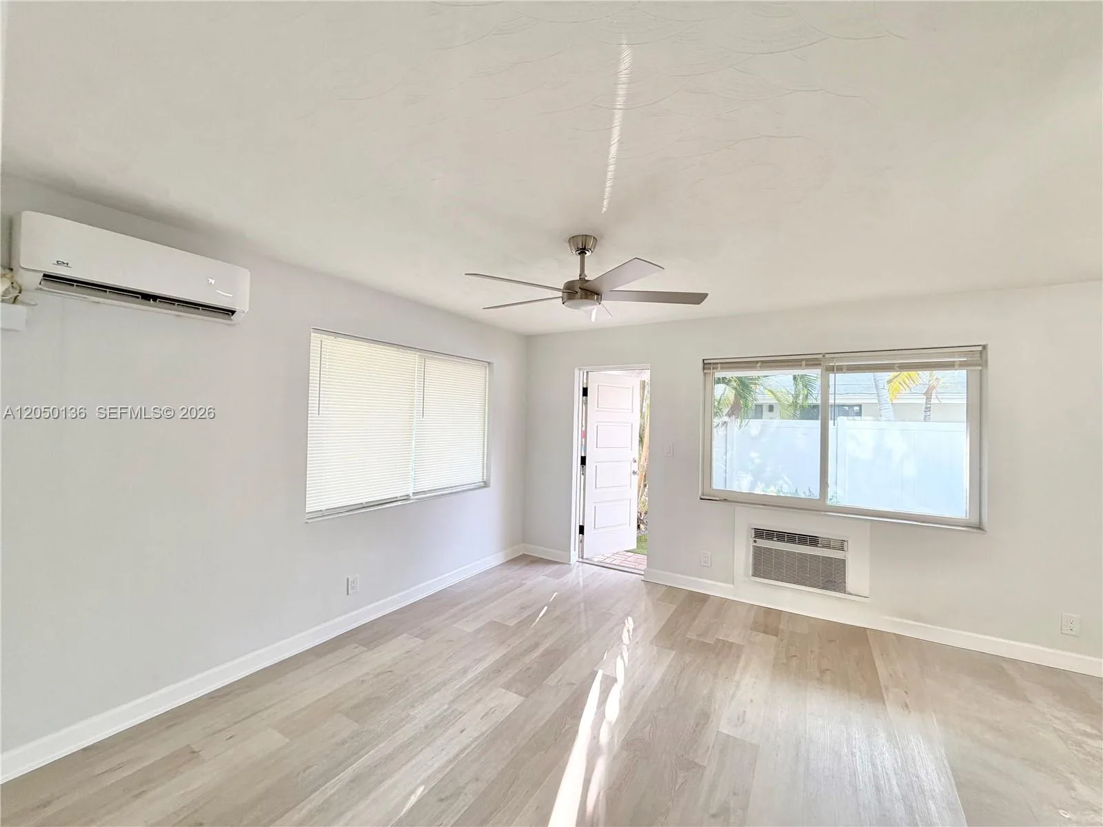 1632 NE 4th Pl # 1, Fort Lauderdale, FL 33301 photo 4