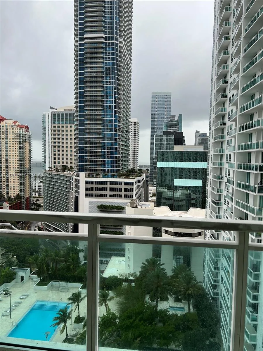 950 Brickell Bay Dr # 2303, Miami, FL 33131