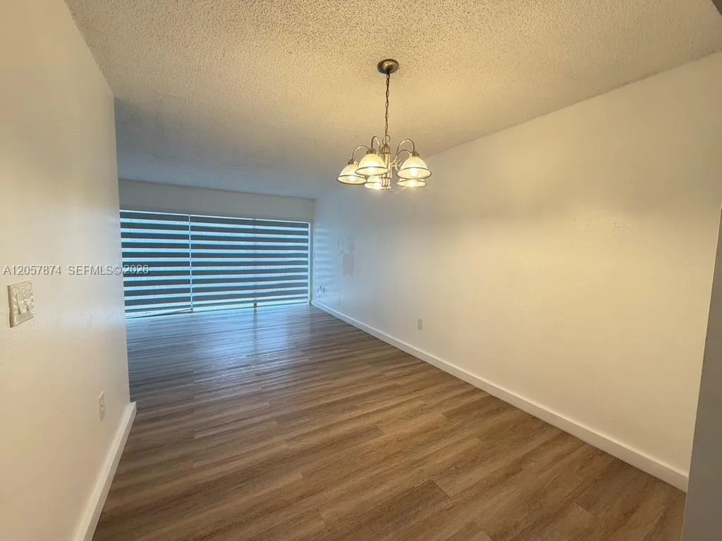 30 NW 87th Ave # C201, Miami, FL 33172 photo 6