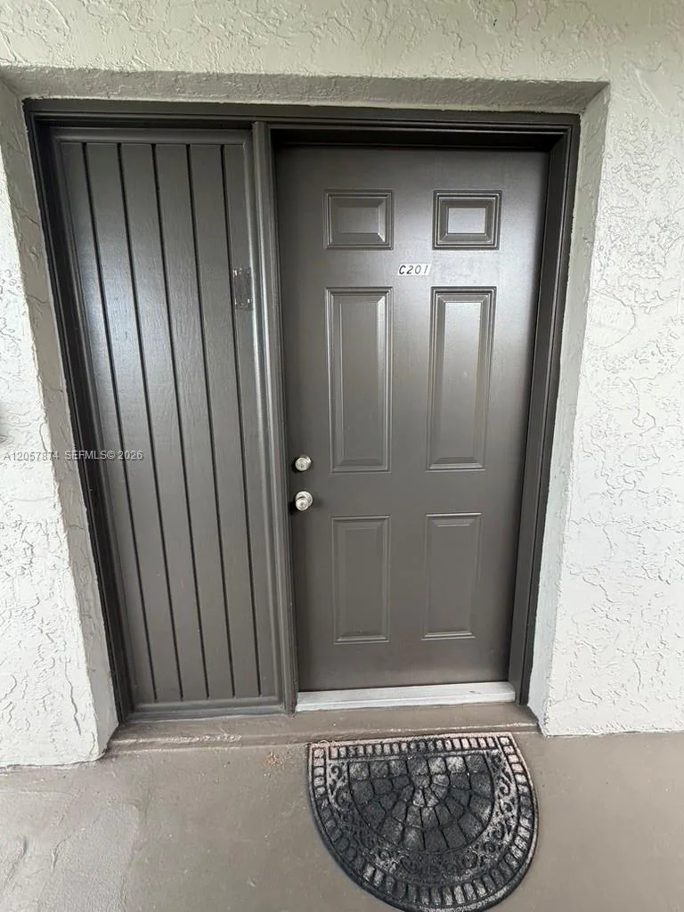 30 NW 87th Ave # C201, Miami, FL 33172 photo 8