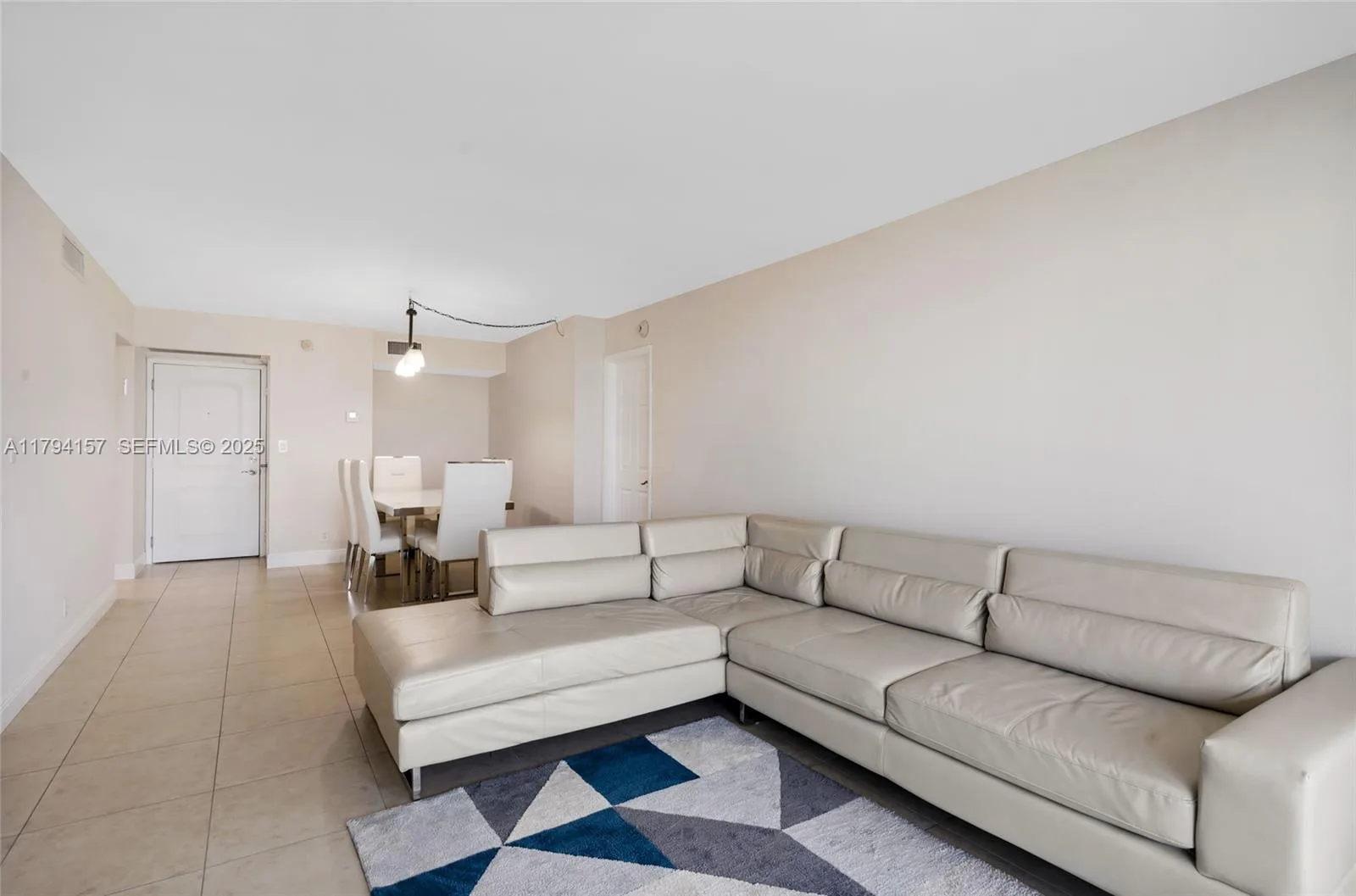100 Bayview Dr # 1403, Sunny Isles Beach, FL 33160 photo 3