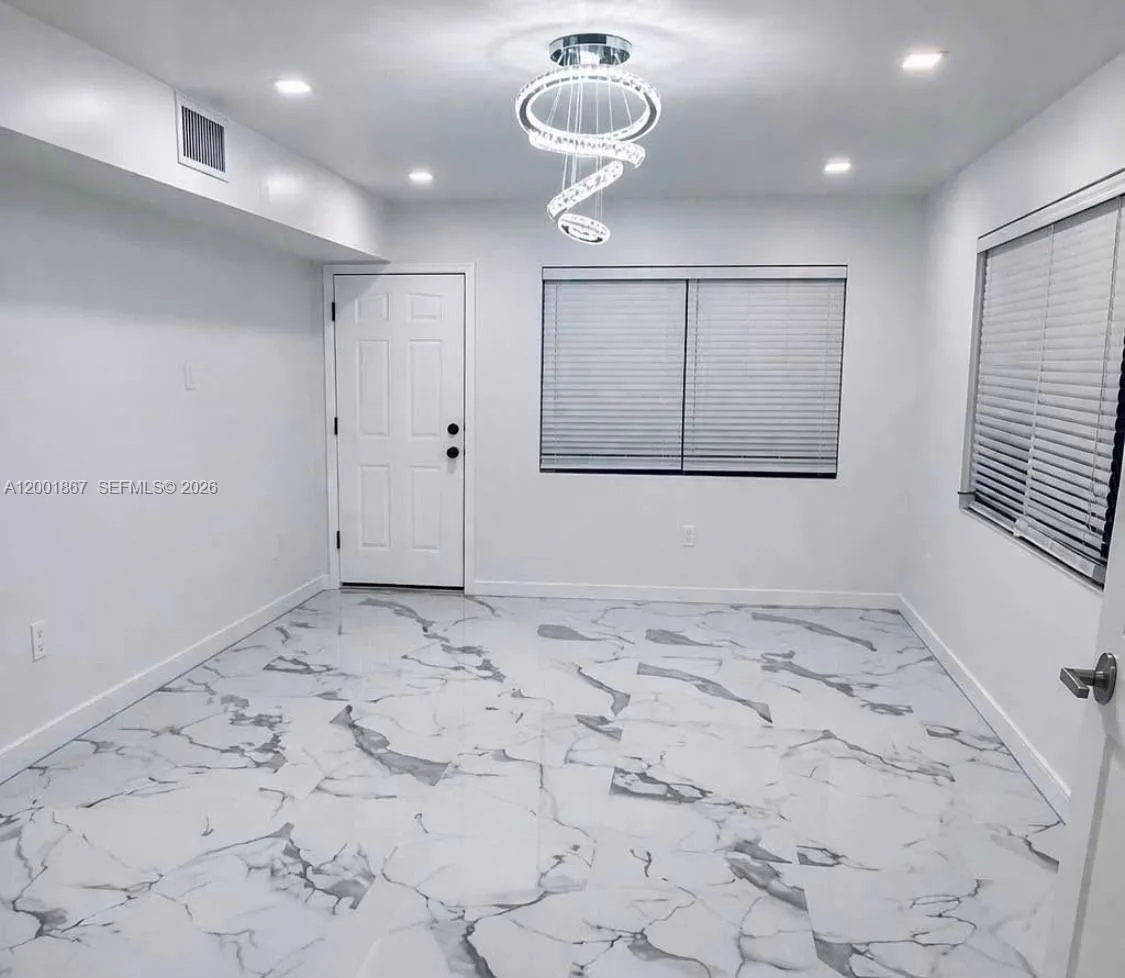 1629 Mayo St, Hollywood, FL 33020