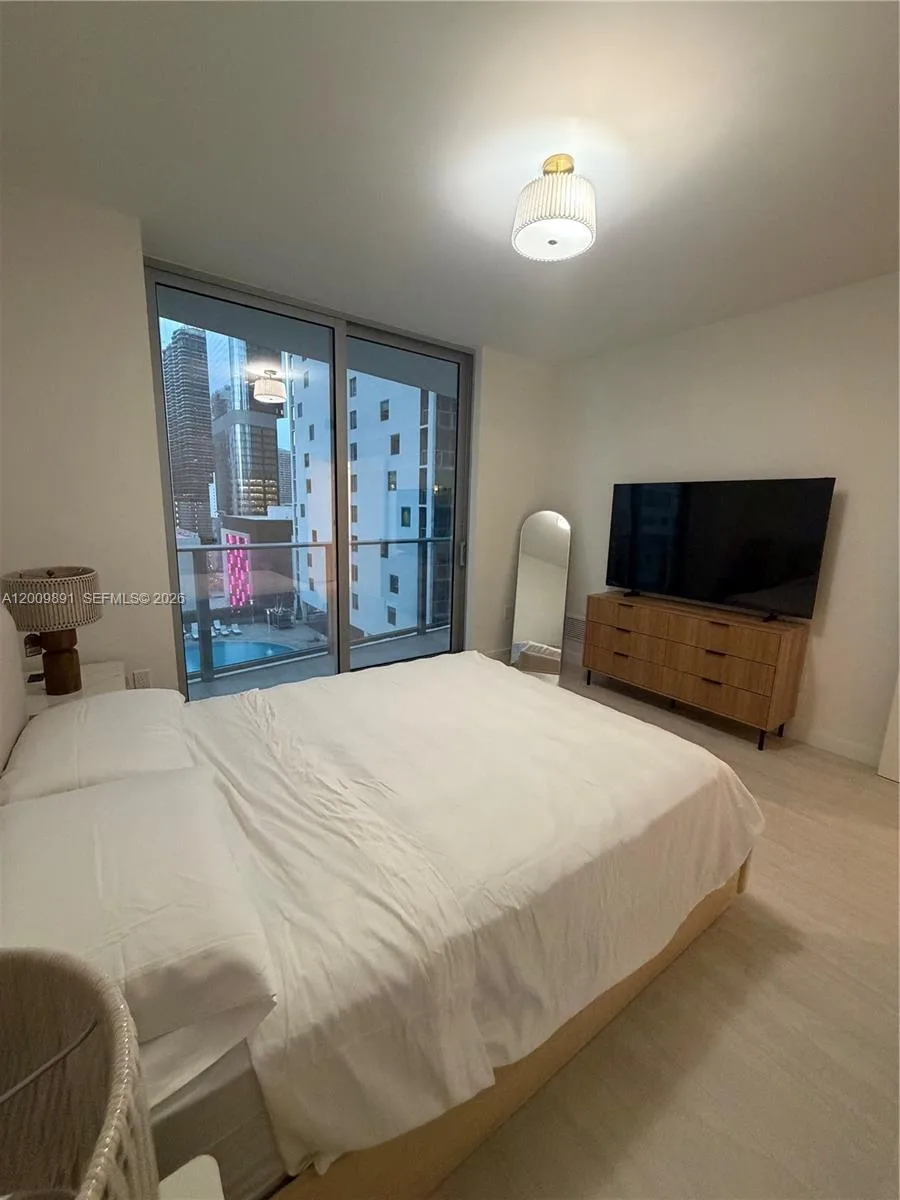 77 SE 5th street # 1614, Miami, FL 33131 photo 11