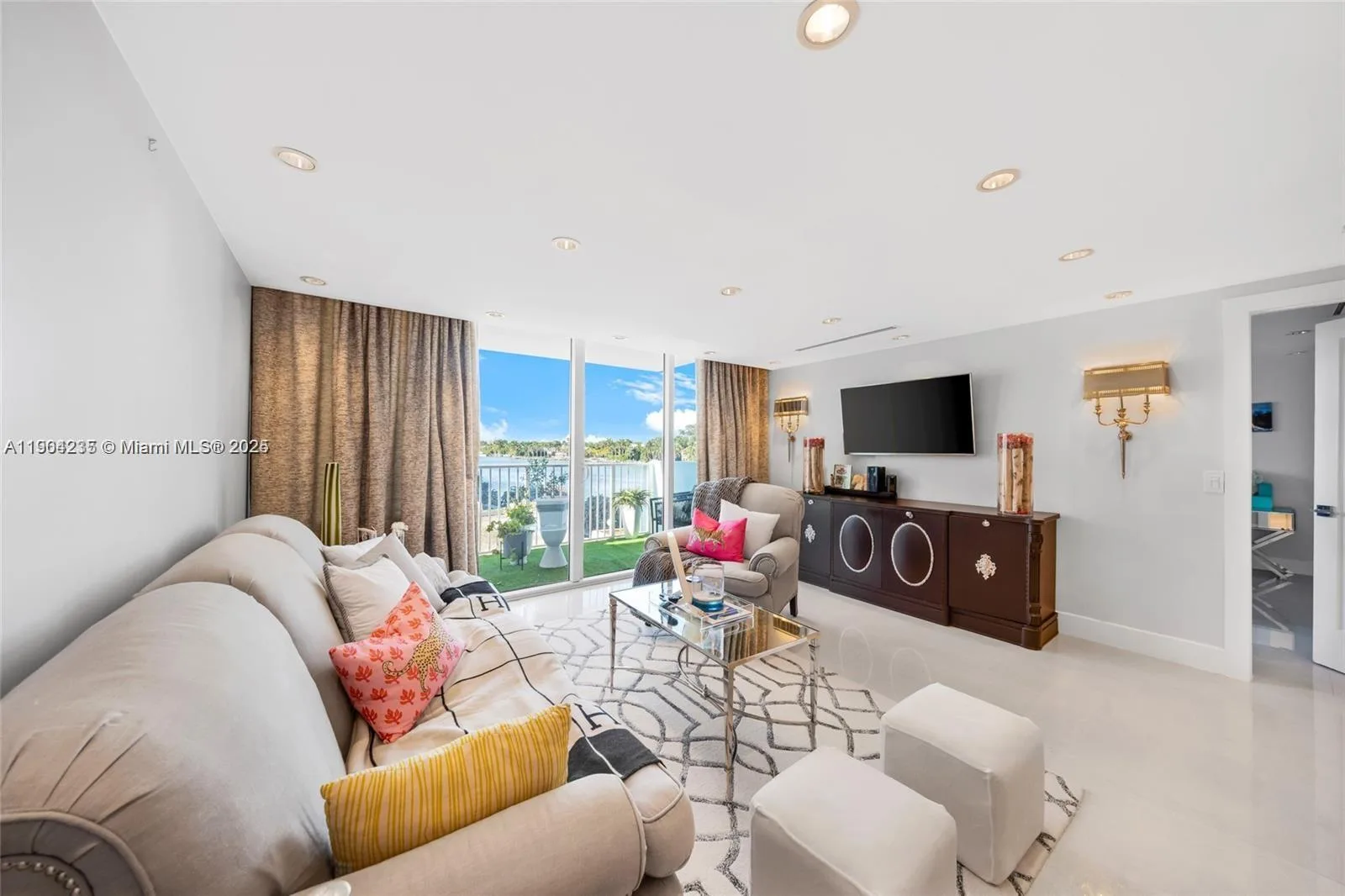 5838 Collins Ave # 2F, Miami Beach, FL 33140
