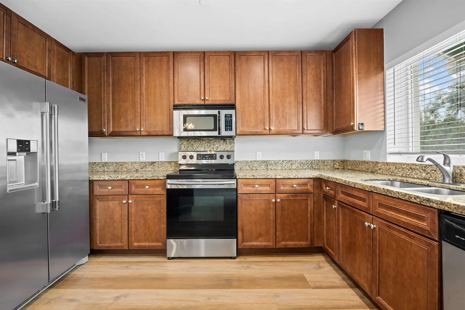 708 SE 15TH Street # 3, Fort Lauderdale, FL 33316 photo 11