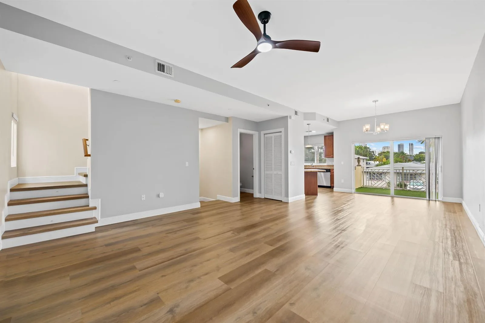 708 SE 15TH Street # 3, Fort Lauderdale, FL 33316 photo 9