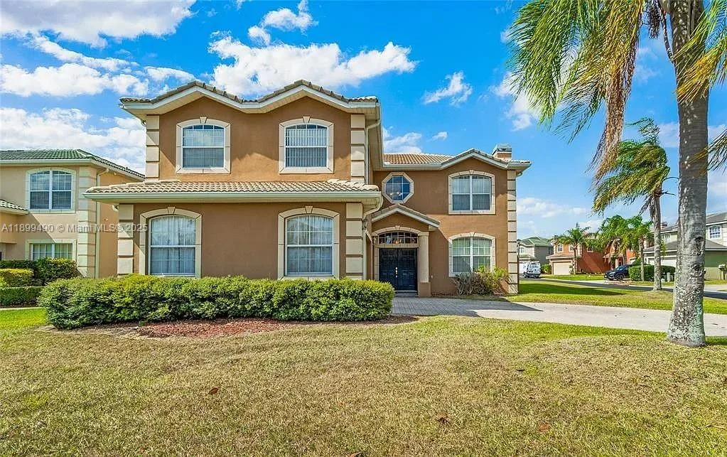 417 Vista Loop, Davenport, FL 33897