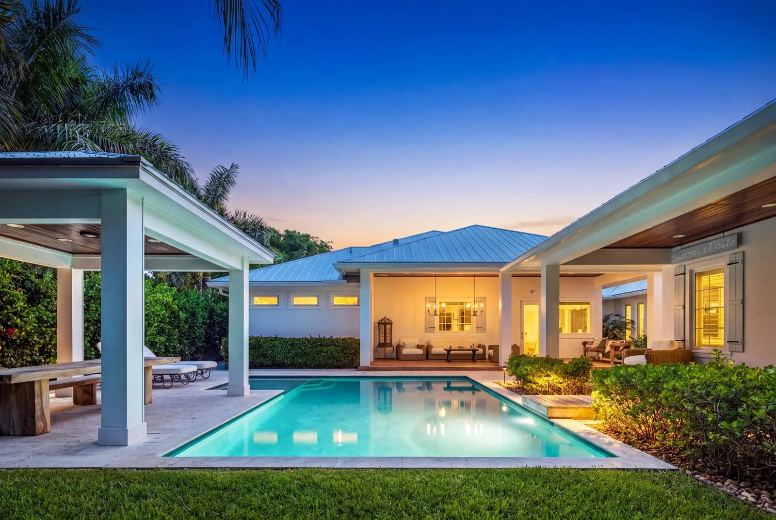 104 HILLCREST Drive, Sewalls Point, FL 34996
