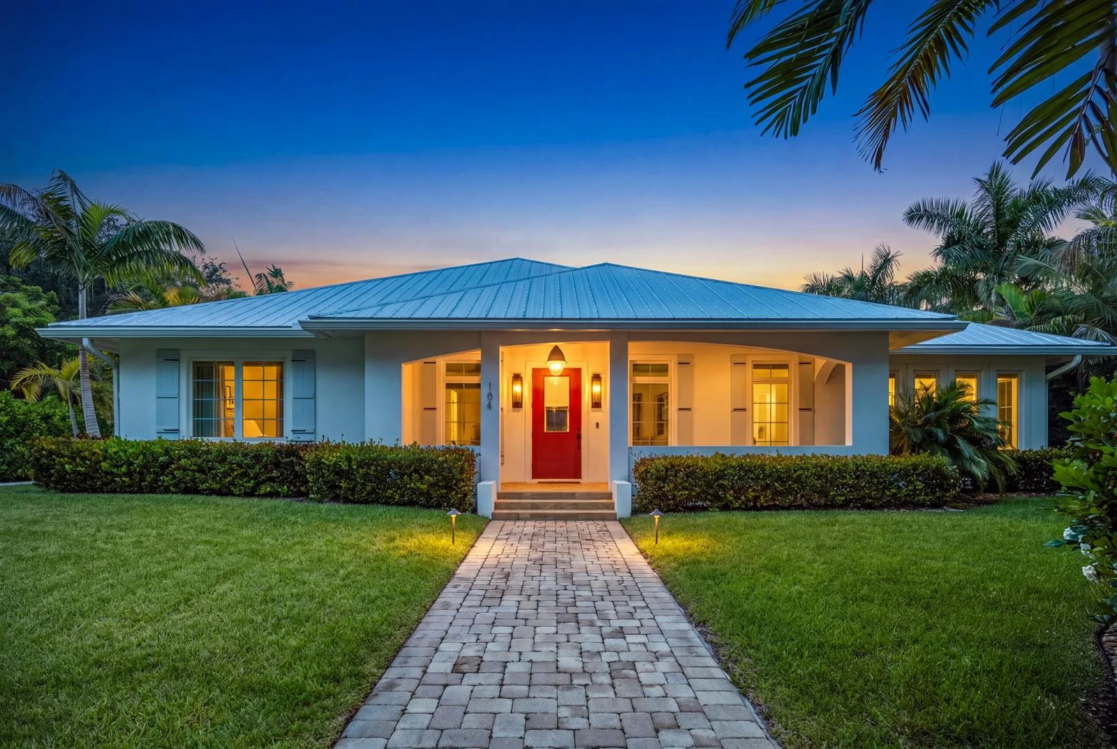 104 HILLCREST Drive, Sewalls Point, FL 34996 photo 4