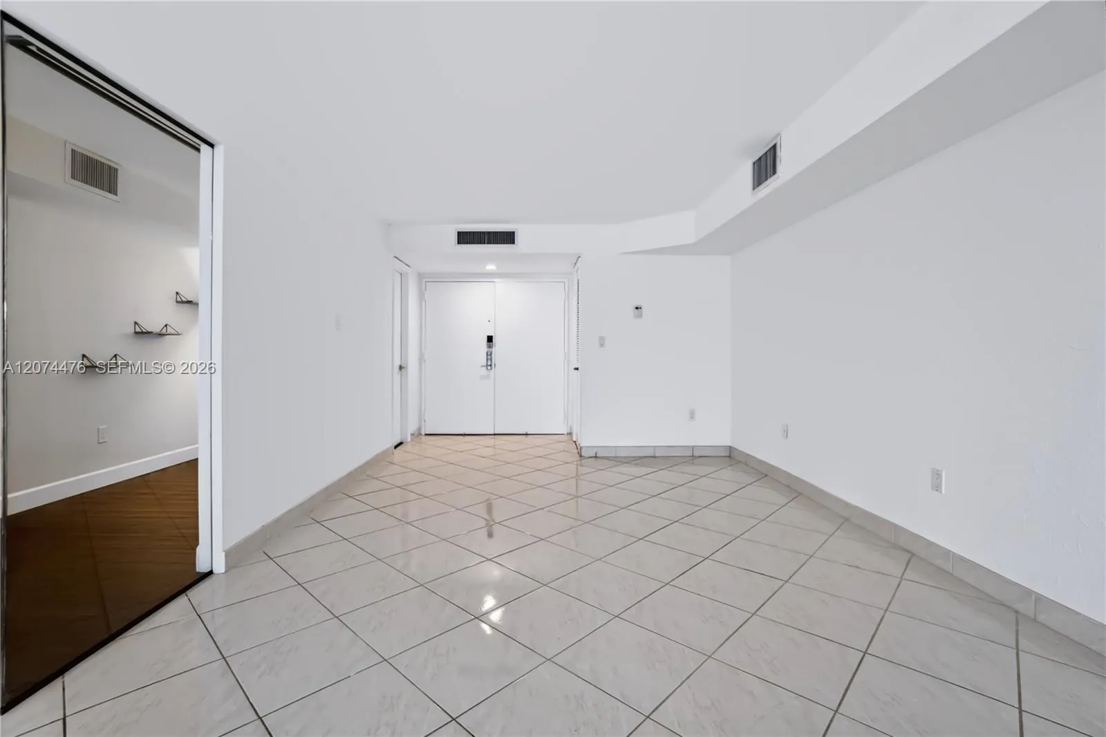 6423 Collins Ave # 1702, Miami Beach, FL 33141 photo 11