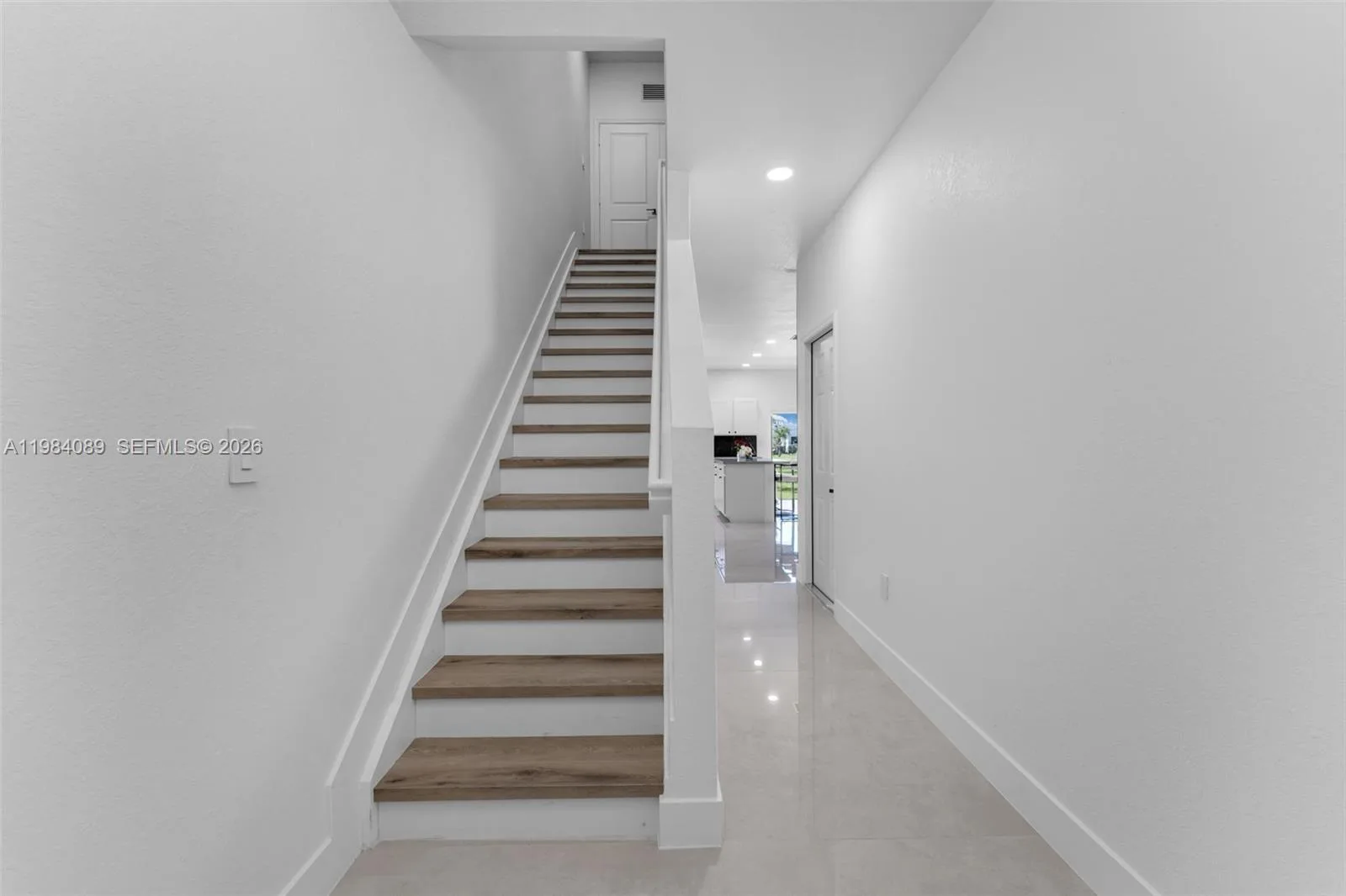 617 SW 11th St, Florida City, FL 33034 photo 9