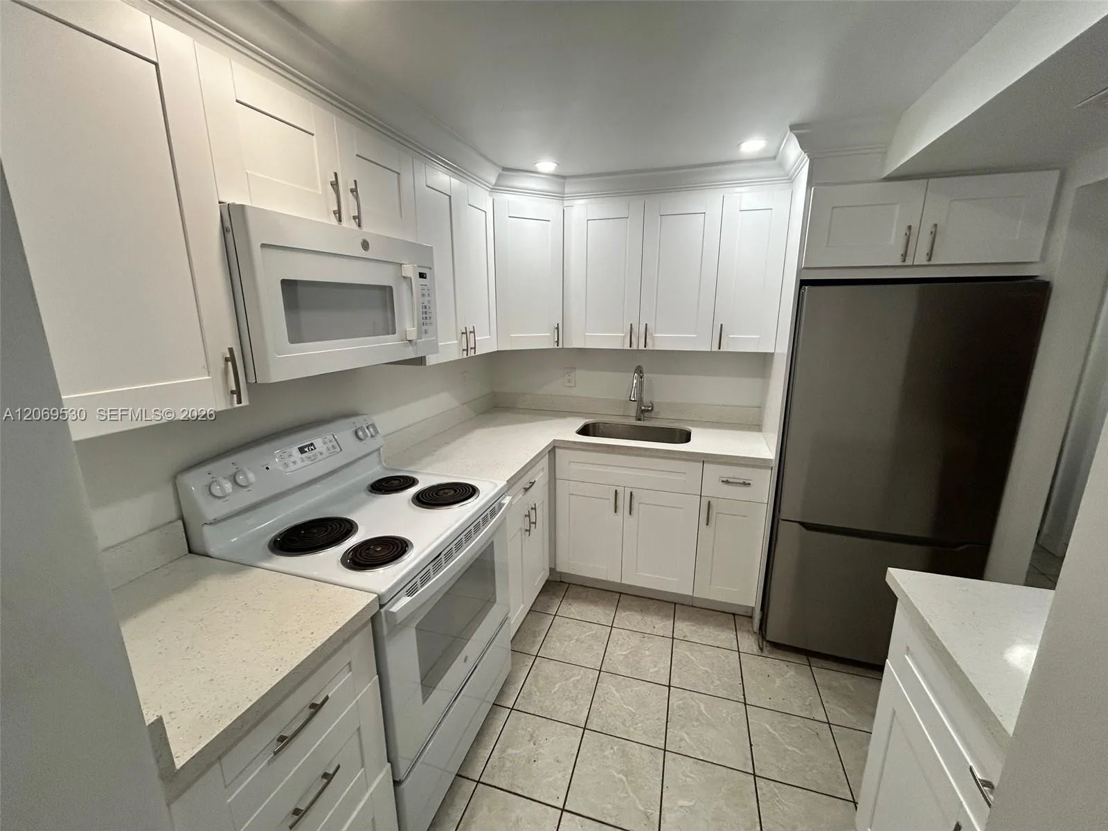 815 SW 30th St # J, Fort Lauderdale, FL 33315 photo 4