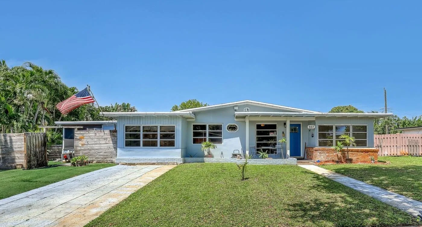 937 W DUVAL Street, Lantana, FL 33462