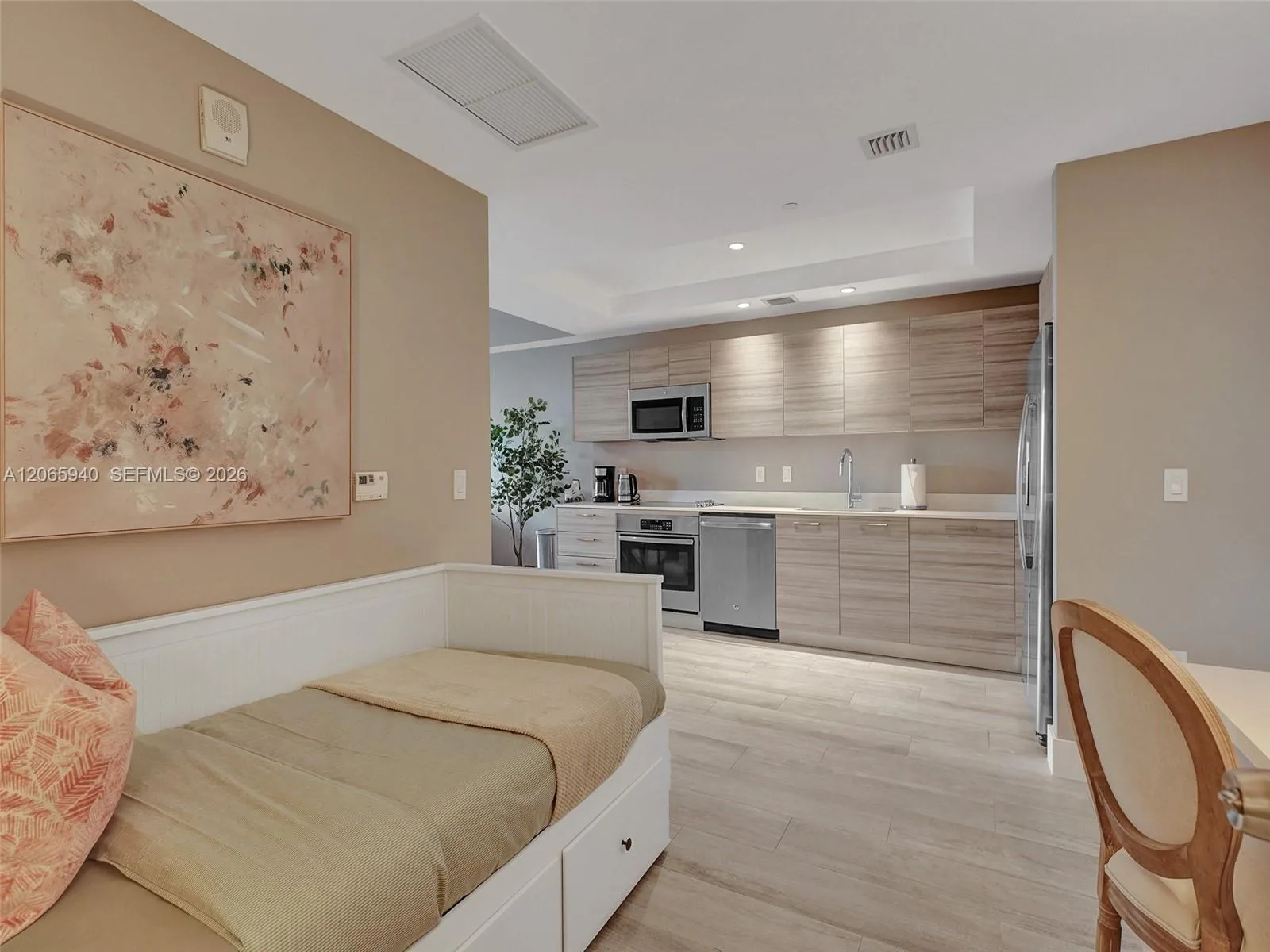 121 NE 34th St # 2106A, Miami, FL 33137 photo 4