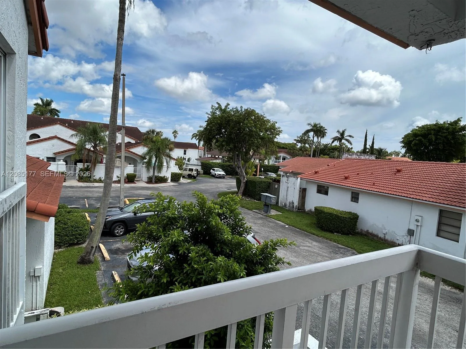 15390 SW 76 Terr # 207, Miami, FL 33193