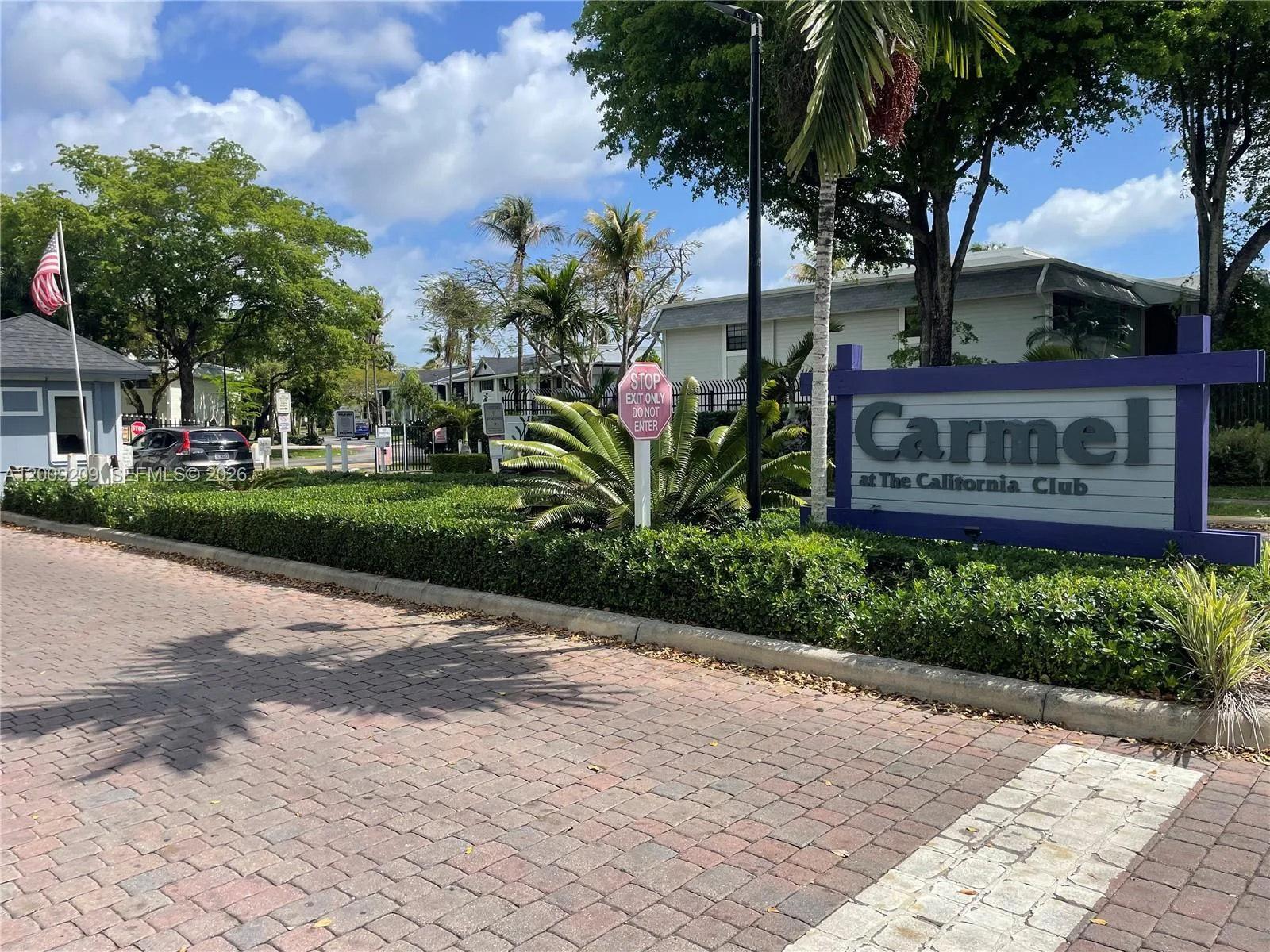 819 NE 199th St # 6-205, Miami, FL 33179
