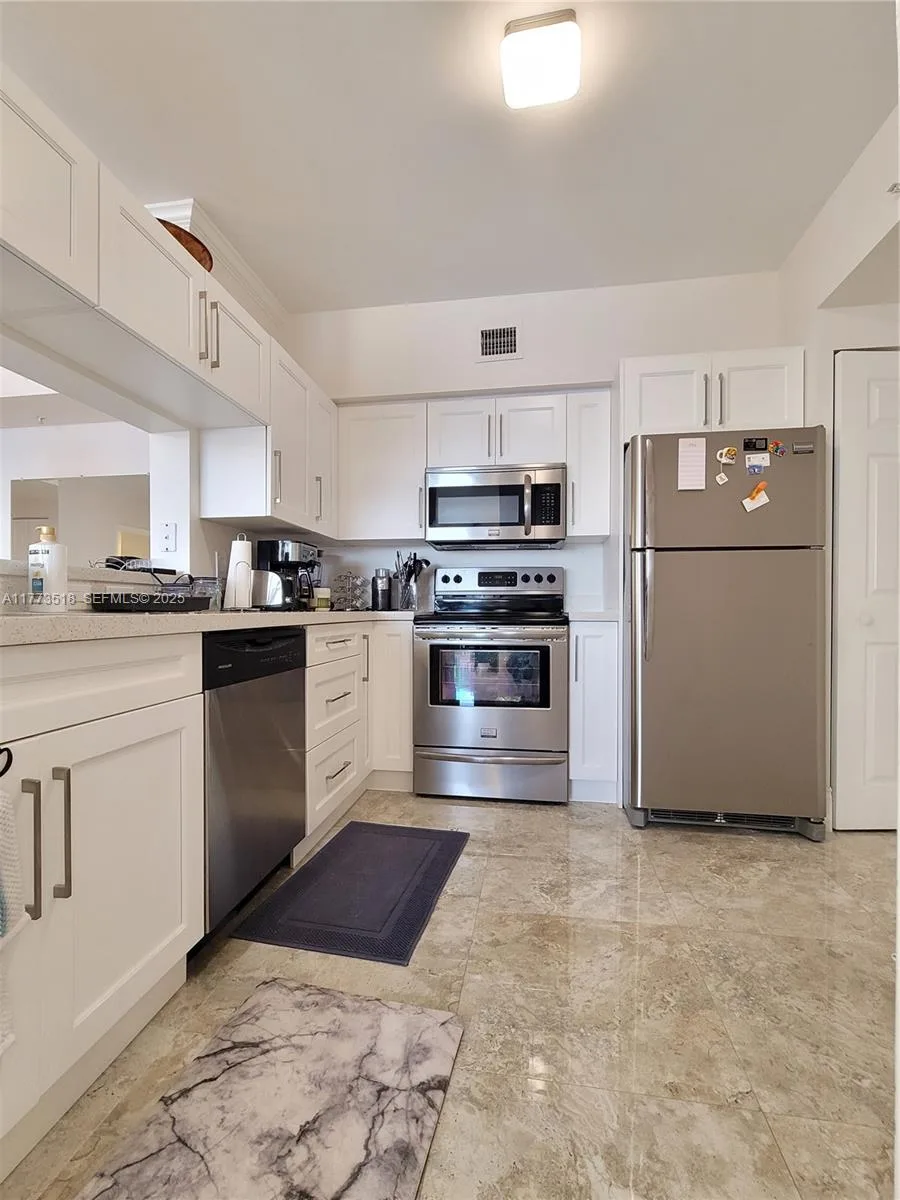 17100 N Bay Rd # 1307, Sunny Isles Beach, FL 33160
