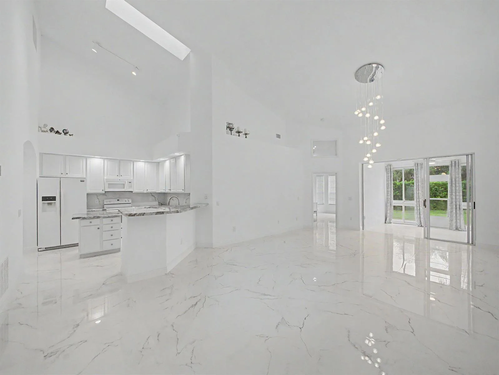 1580 SW Harbour Isles Circle, Port St. Lucie, FL 34986 photo 10