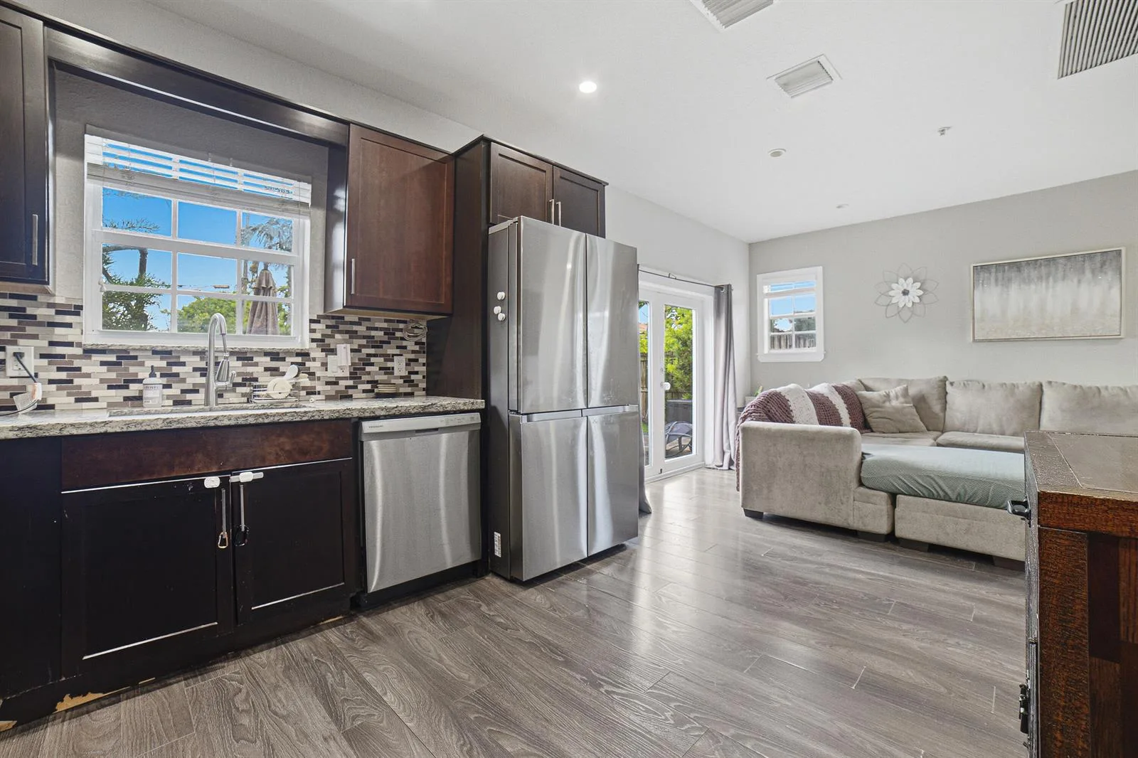 807 NW 1ST Avenue, Fort Lauderdale, FL 33311 photo 5