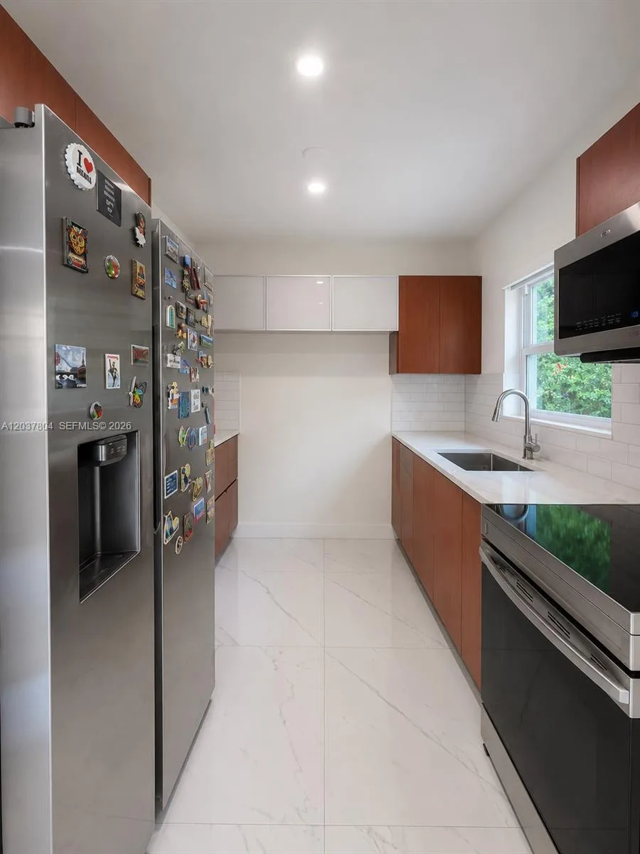 4240 SW 14th St, Miami, FL 33134 photo 6