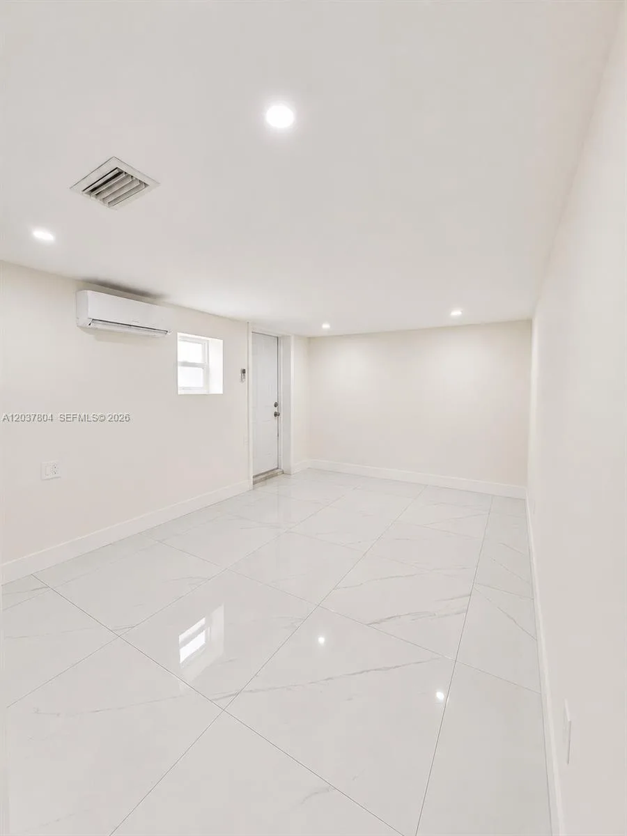 4240 SW 14th St, Miami, FL 33134 photo 8
