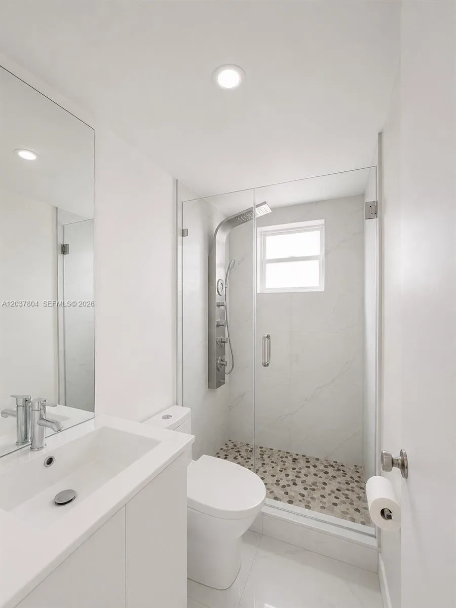 4240 SW 14th St, Miami, FL 33134 photo 9
