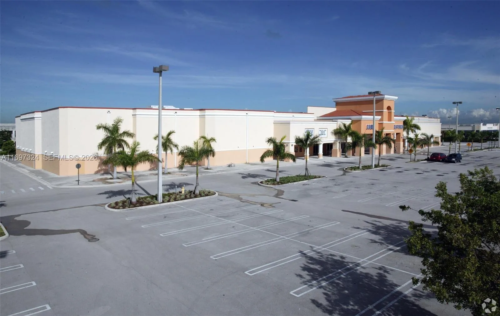 17355 NW 59th Ave, Hialeah, FL 33015 photo 4