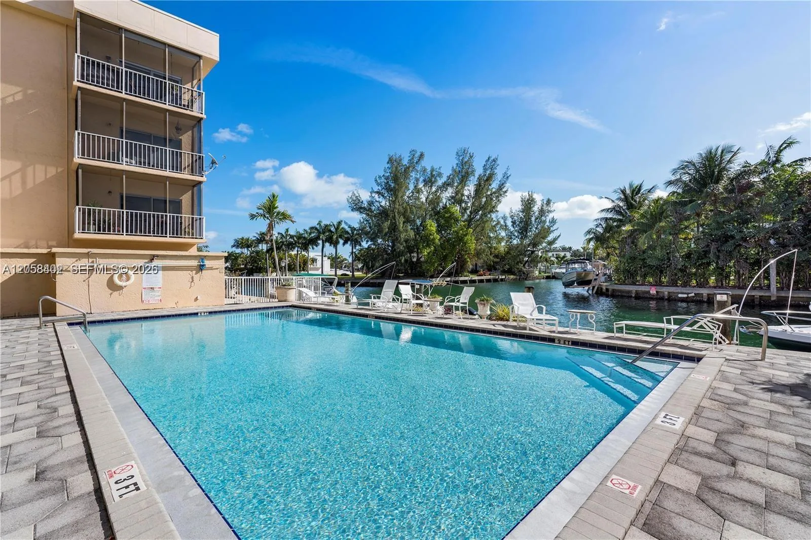 2640 NE 135th St # 406, North Miami, FL 33181 photo 13