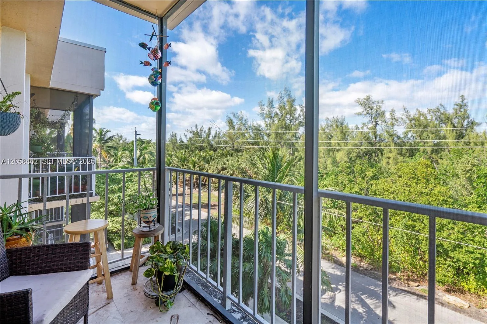 2640 NE 135th St # 406, North Miami, FL 33181 photo 9
