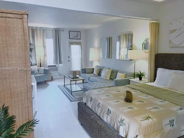 1050 Pennsylvania Ave # 28, Miami Beach, FL 33139