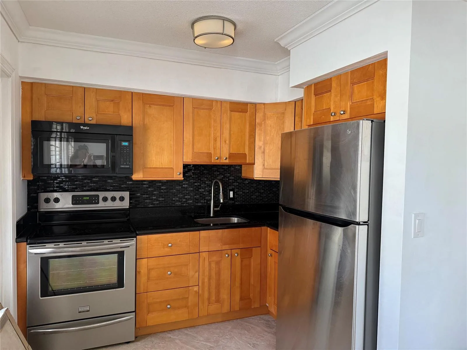 2131 NE 42nd Court # 202e, Lighthouse Point, FL 33064