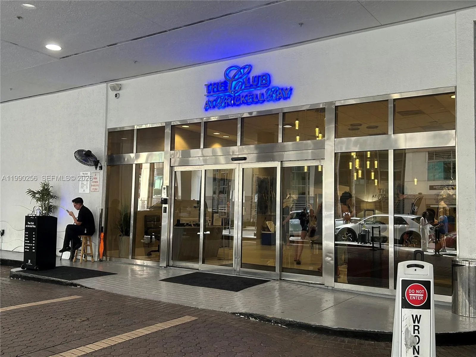1200 Brickell Bay Dr # 3610, Miami, FL 33131