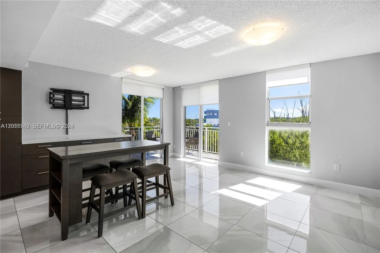 16590 NE 26th Ave # 502, North Miami Beach, FL 33160 photo 4