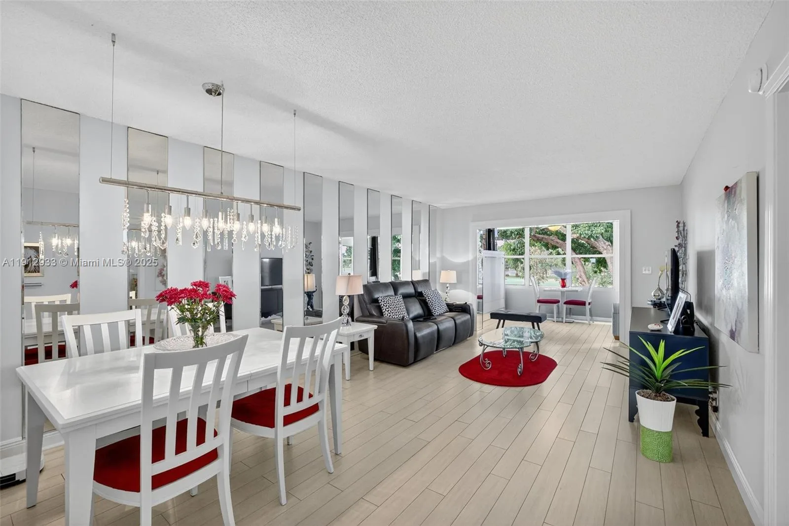 7817 Golf Circle Dr # 305, Margate, FL 33063
