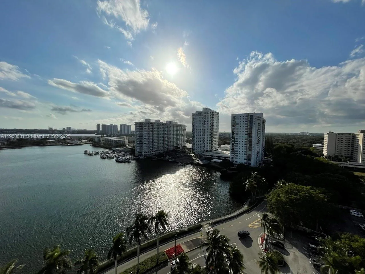 Admirals Port photo 11