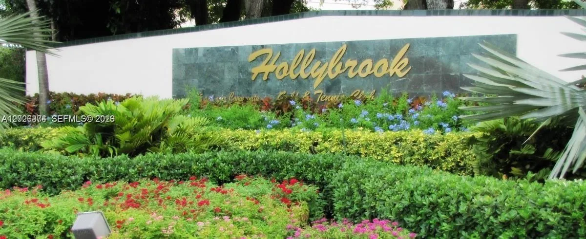 8911 S Hollybrook Blvd # 106, Pembroke Pines, FL 33025
