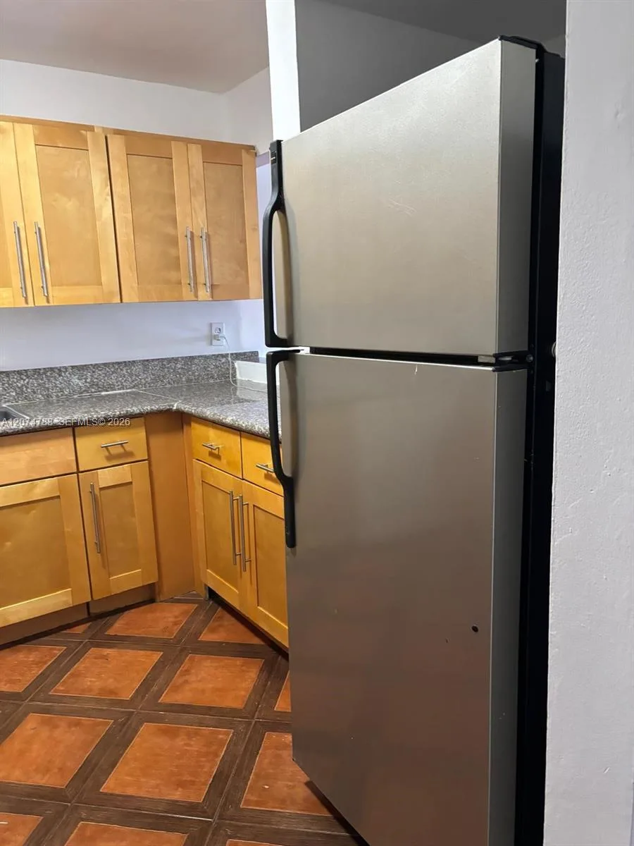 6990 NW 186th St # 4-515, Hialeah, FL 33015 photo 3