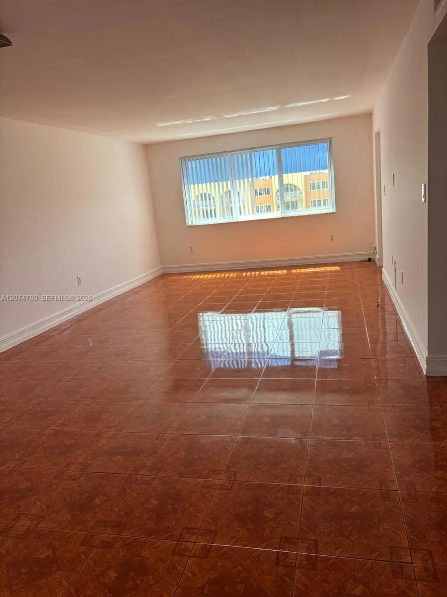 6990 NW 186th St # 4-515, Hialeah, FL 33015 photo 5
