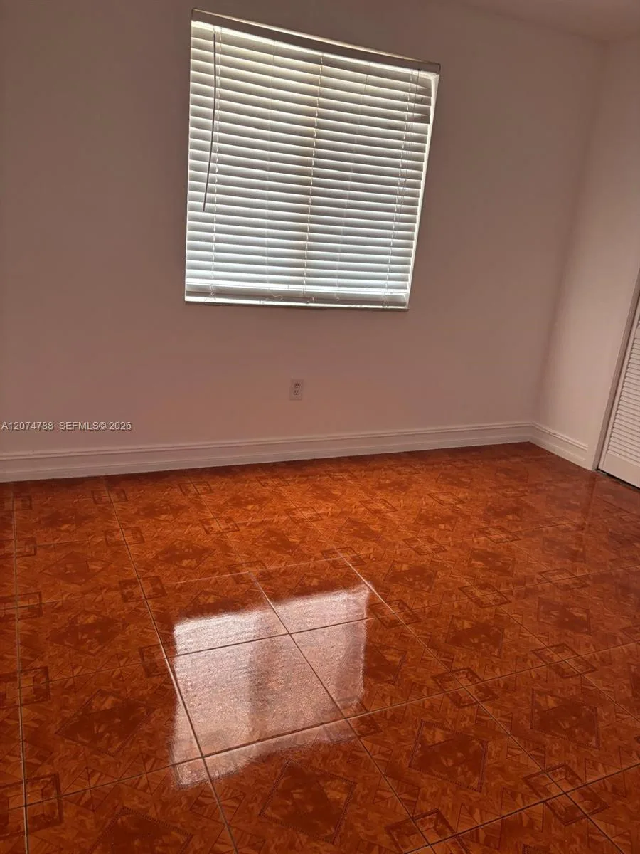 6990 NW 186th St # 4-515, Hialeah, FL 33015 photo 7